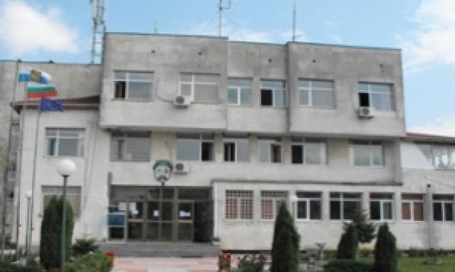 Кметство плаща прегледи на социално слаби